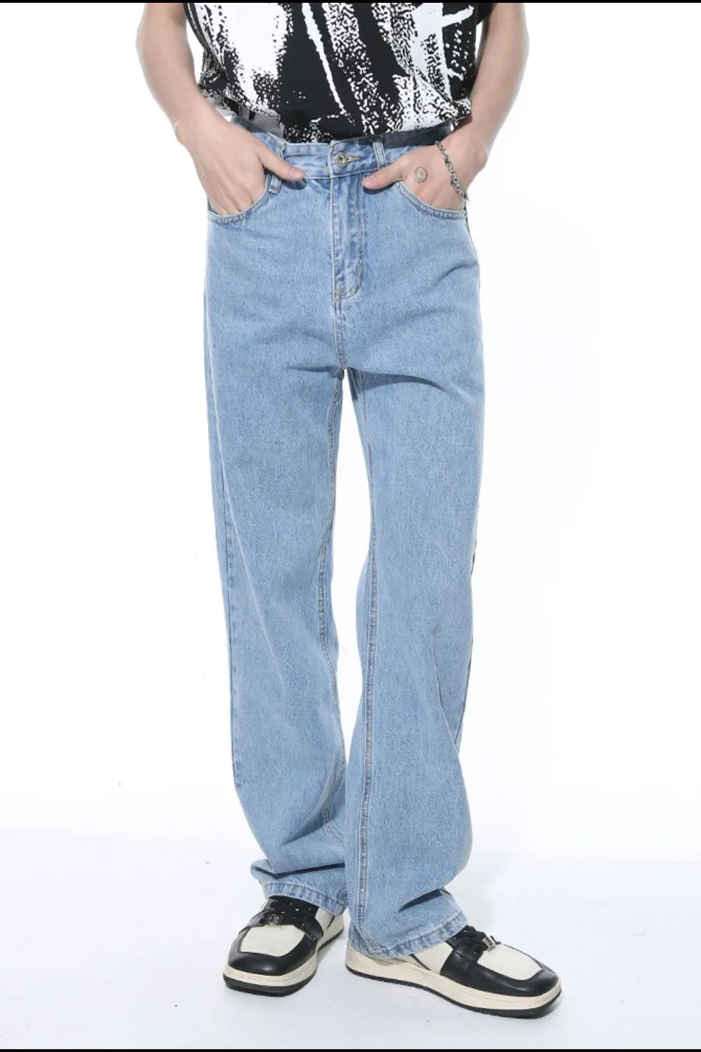 Vintage Light Wash Straight-Leg Denim Jeans