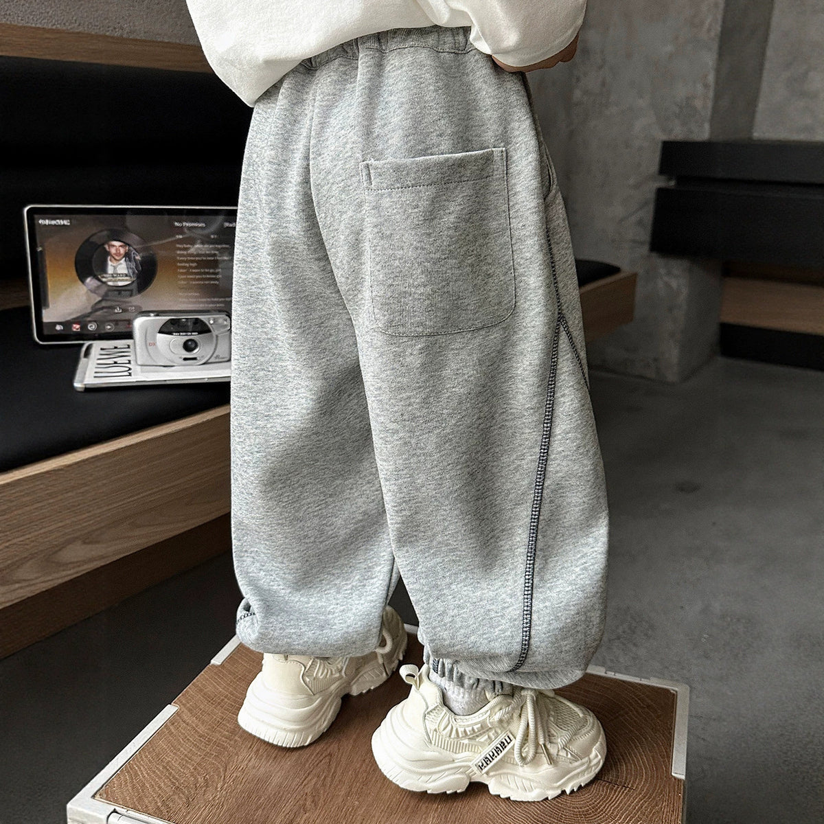 Boys Contrast Stitch Loose Fit Athletic Joggers