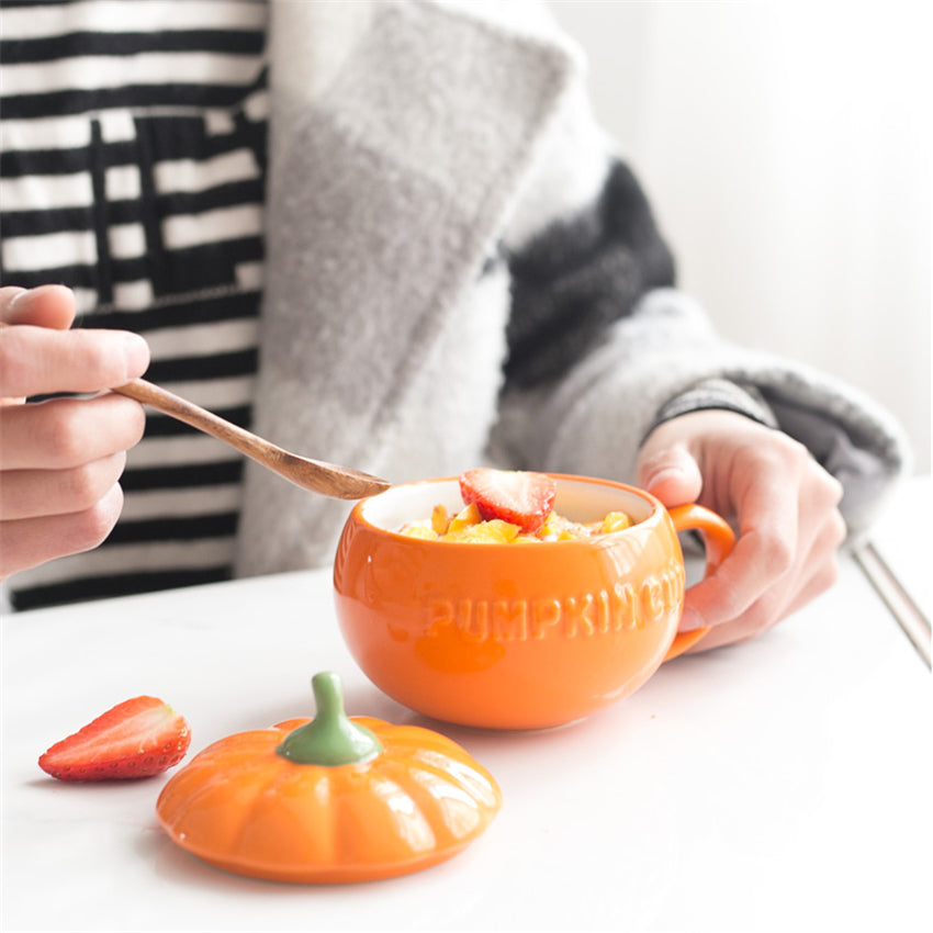 1pc Cute Coffee Mug Ceramic Cup Drinking Cup with Lid Milk Mugs Breakfast Oatmeal Cup Funny Pumpkin Cup Halloween Gift