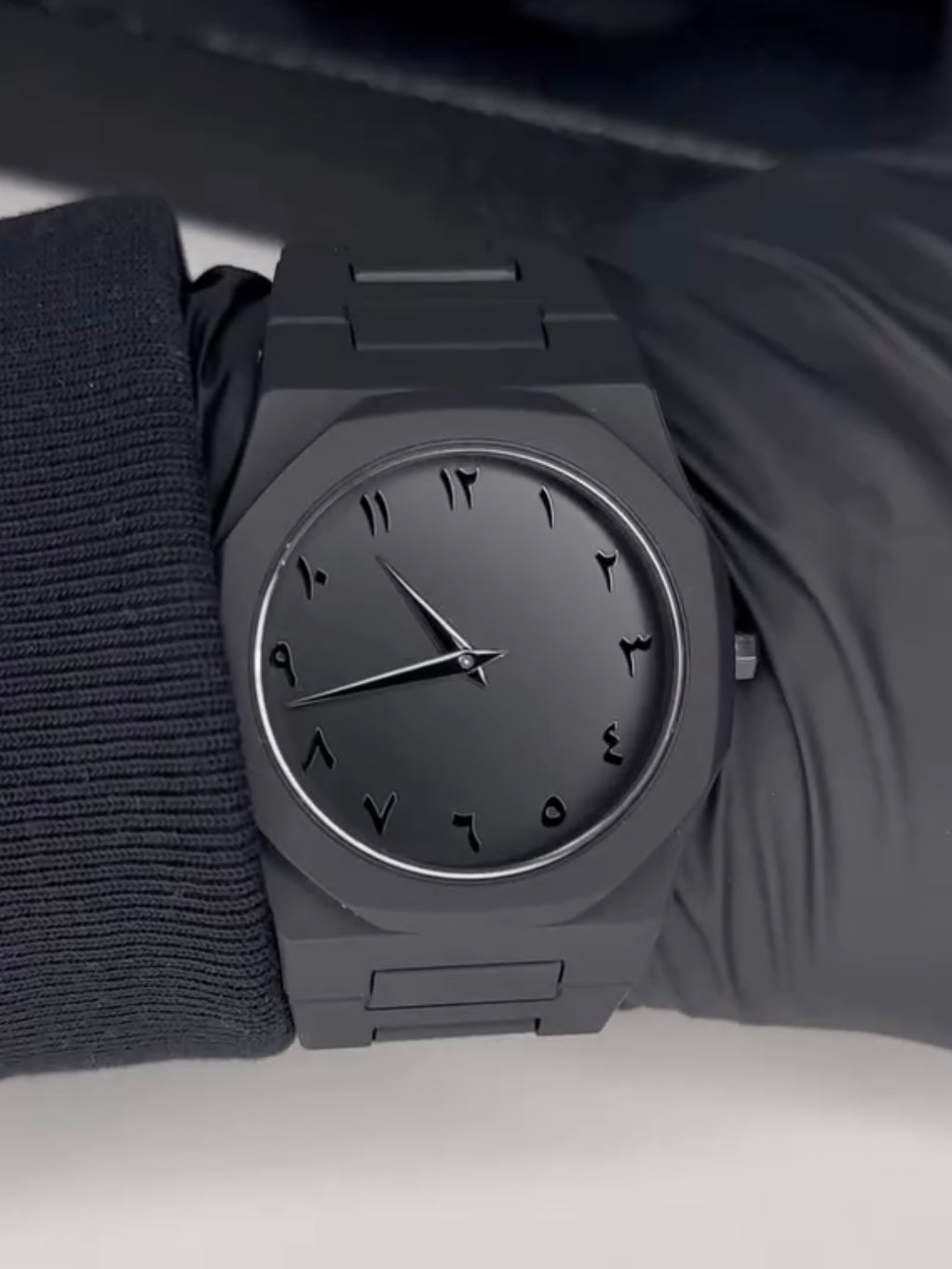 Full BLACK AURA Quartz Watch-Lightweight Design,Premium Quality Watch without box